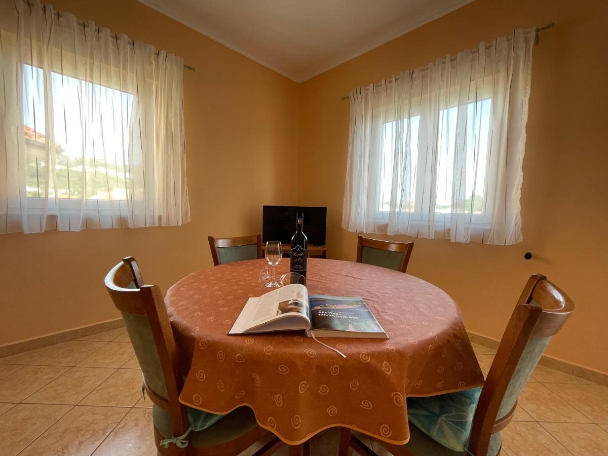 Apartmani Ruzarija Раб Экстерьер фото